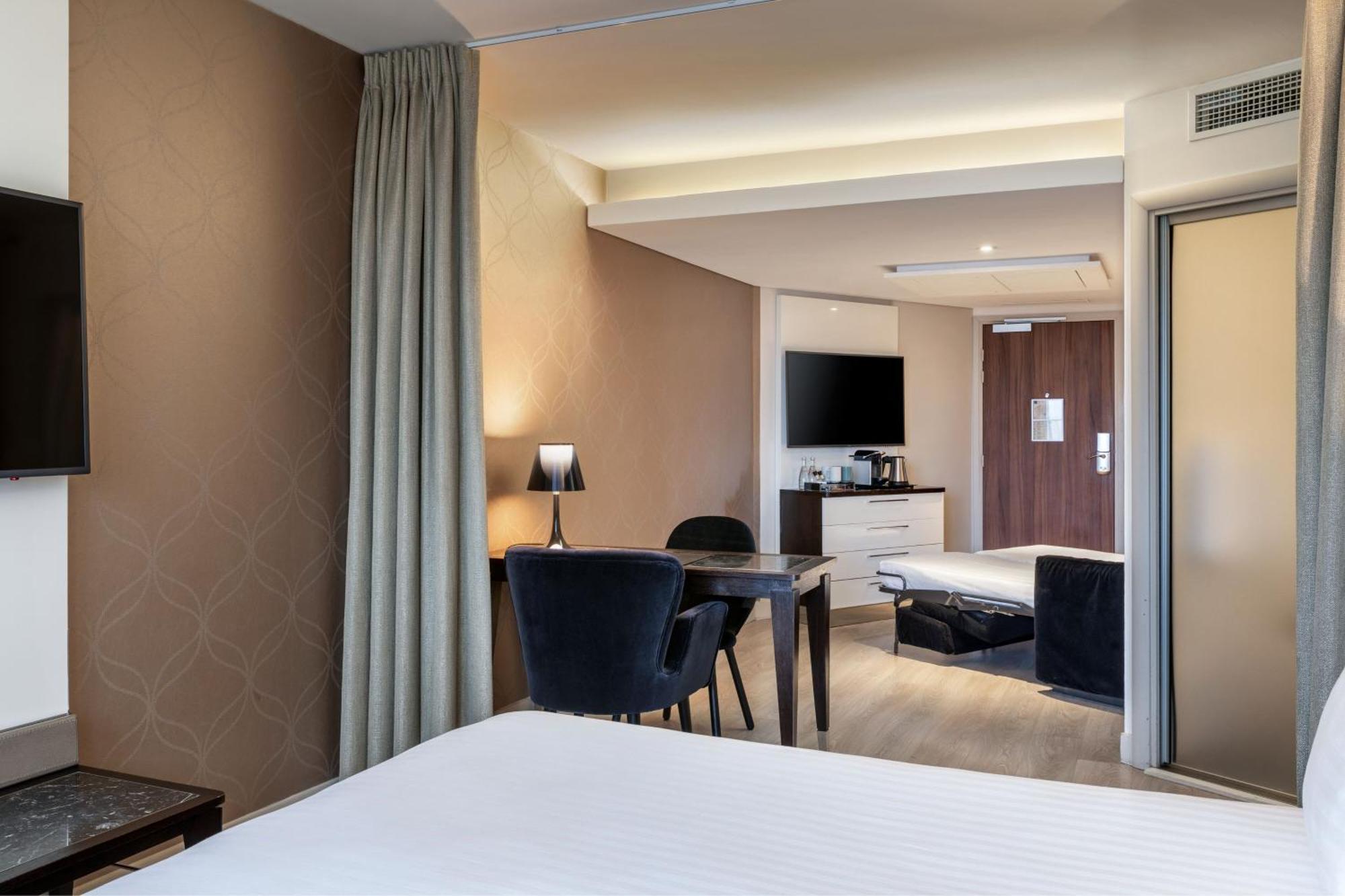 Ac Hotel Paris Porte Maillot By Marriott Exterior foto